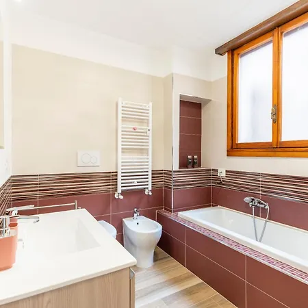 Parco Degli Acquedotti 2bedroom *
