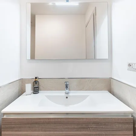 Parco Degli Acquedotti 2bedroom Апартаменты *